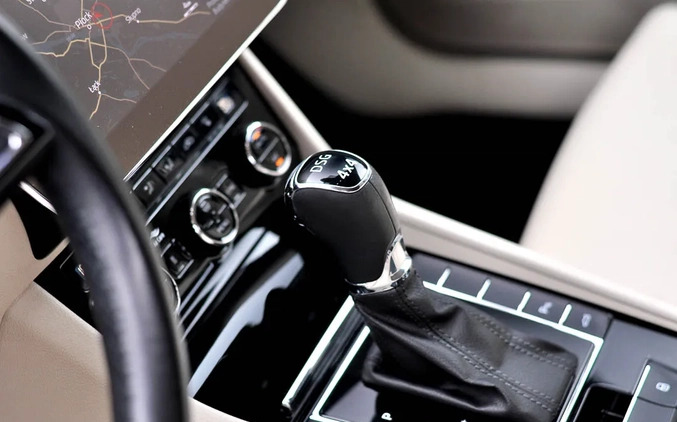 Skoda Superb cena 91500 przebieg: 181000, rok produkcji 2018 z Płock małe 704